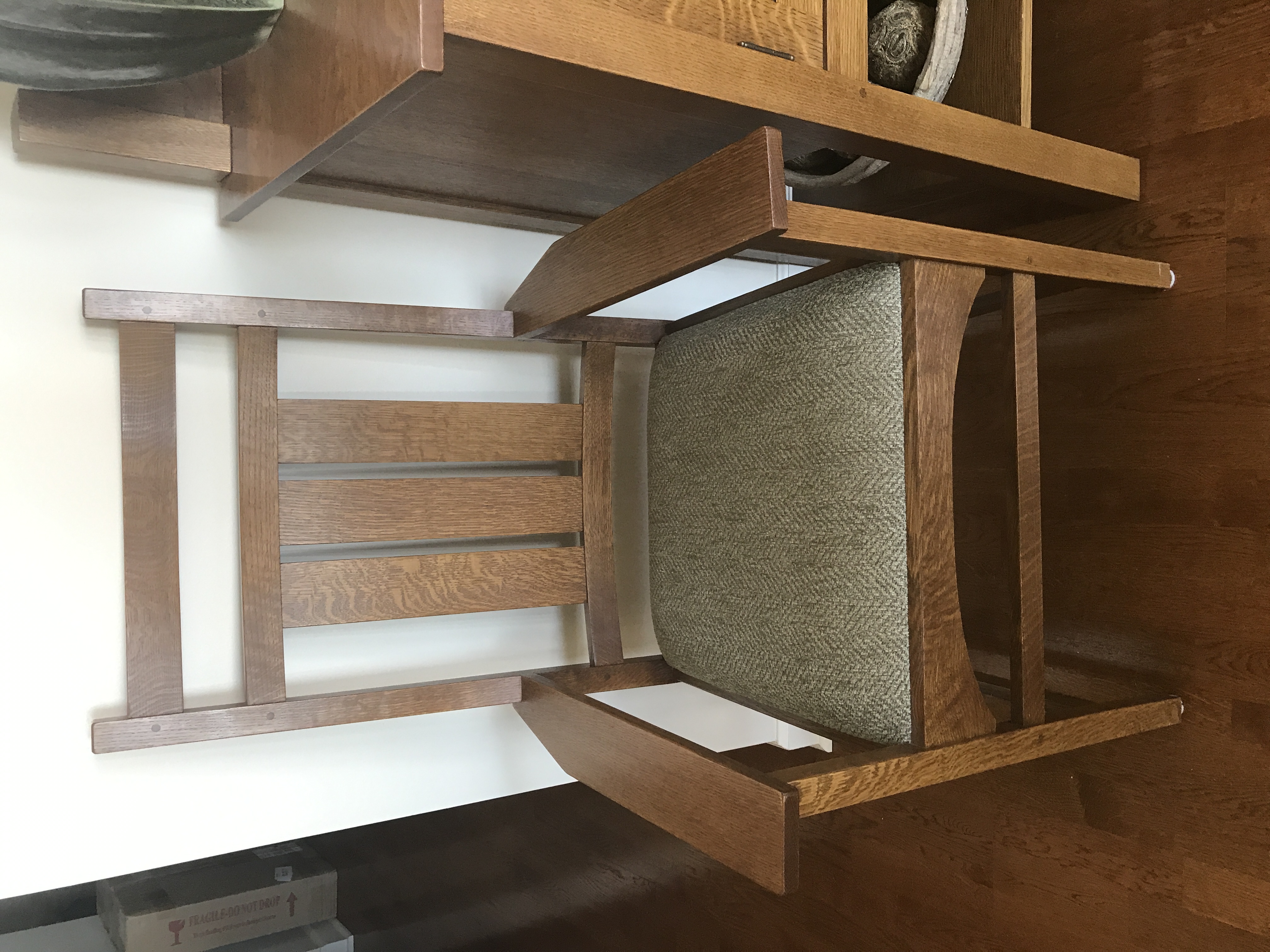 Captain Chair